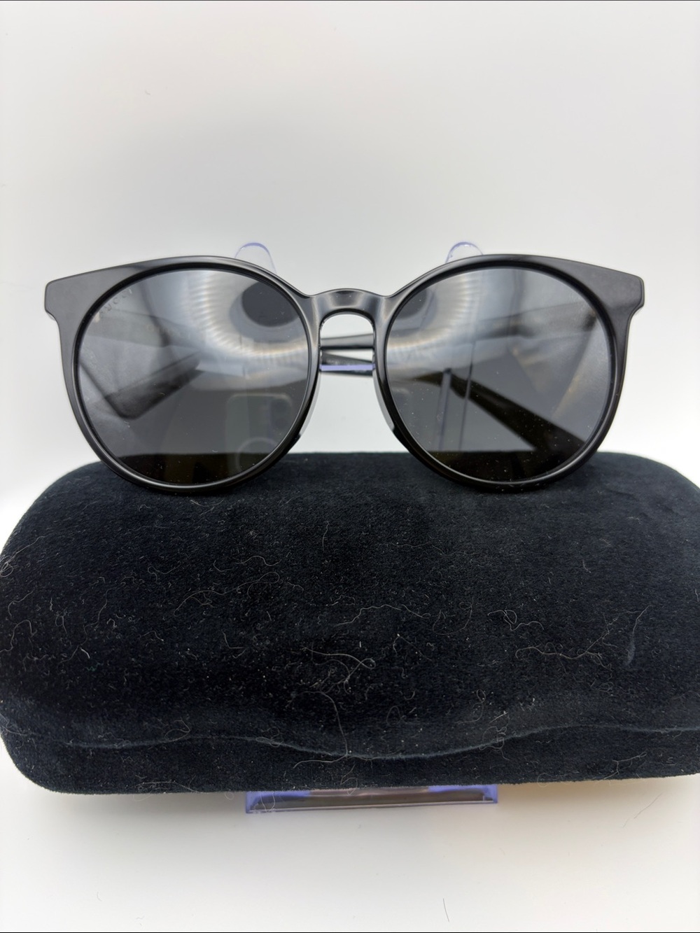 NEW Gucci Black Round-Edge Sleek Sunglasses - Picture 10 of 10